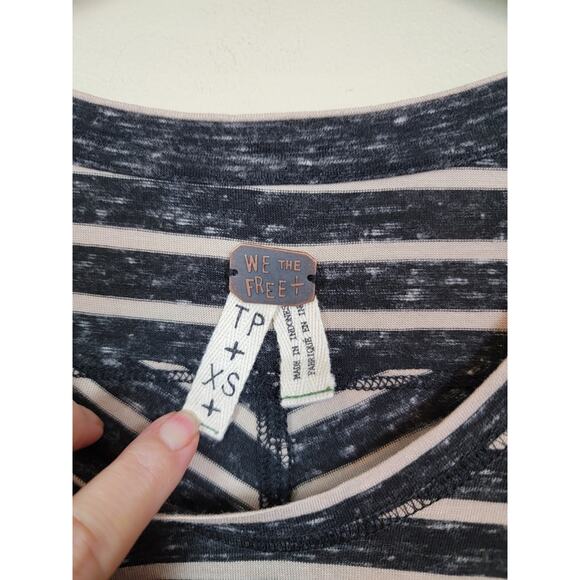 Free People Size X-Small Oversized Striped Top Blouse We The Free Black - Picture 2 of 4